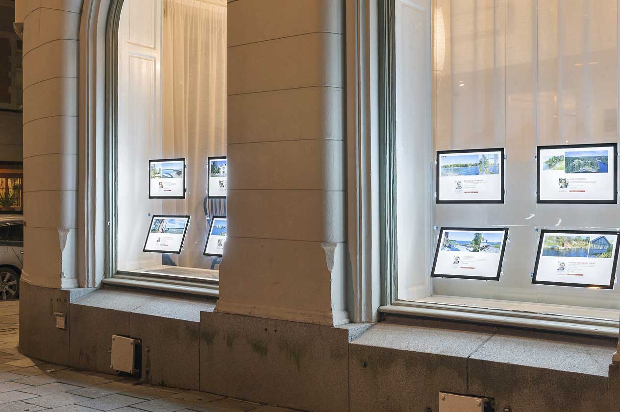 DeeSign Backlit LED Window Displays for Real Estate